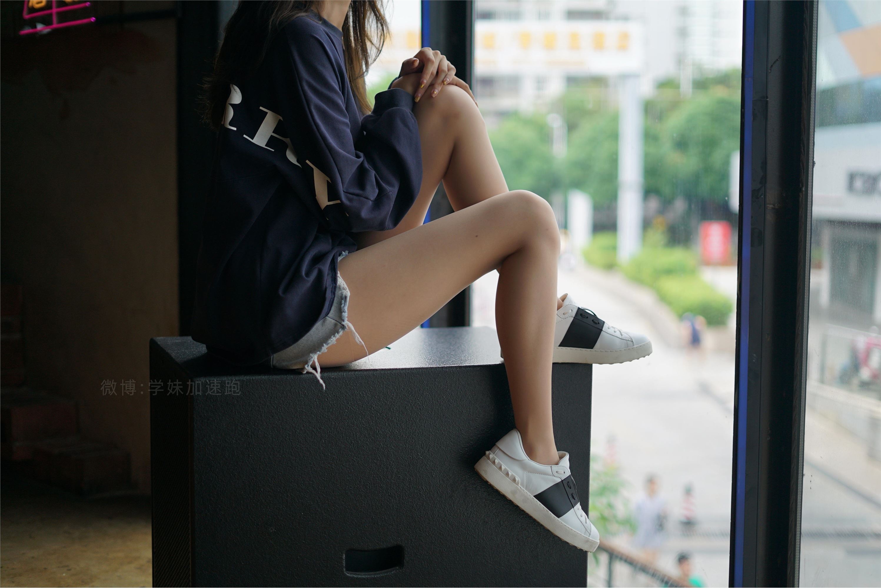 学妹加速跑 XM087《腿玩年的腿-九九》